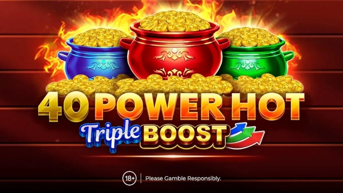 Tampilan visual gulungan slot 40 Power Hot Triple Boost dengan simbol klasik yang tajam.